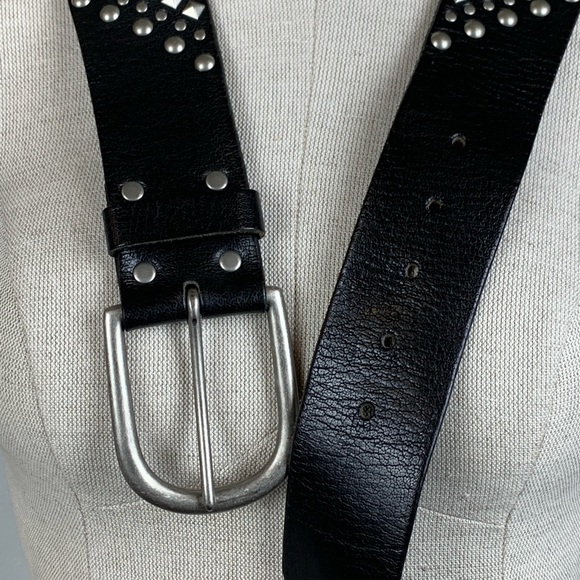 Linea Pelle Italian Leather Black Studded Belt sz S - Picture 2 of 13